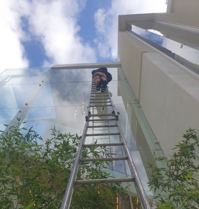 high-rise window cleaning camps bay