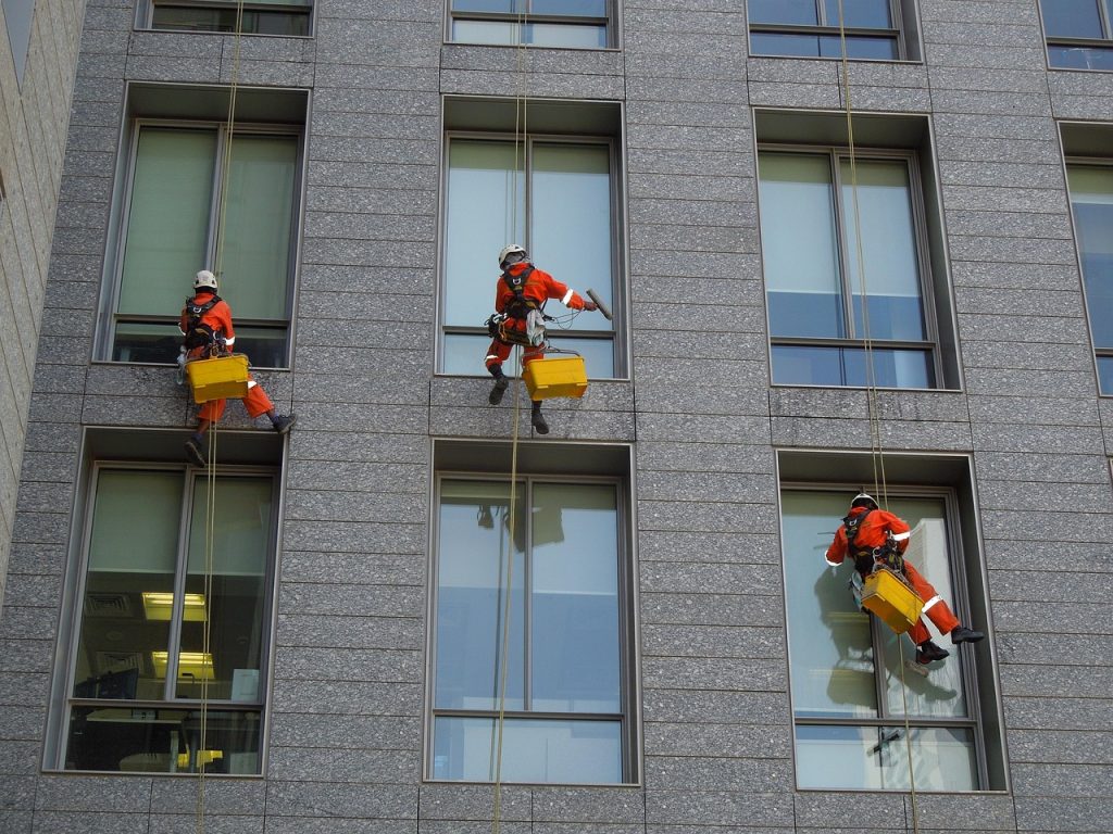 high-rise or rope access window cleaning cape town